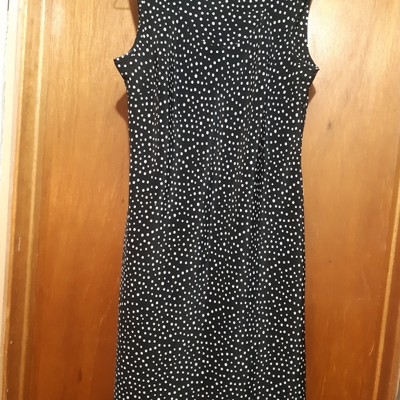 Jessica mid length dress - Picture 2 of 5